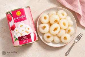 An Dien canned lychee, top view