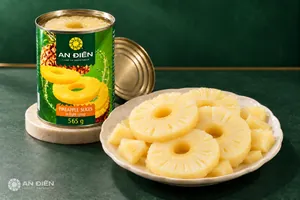 Opened can of An Dien pineapple slices